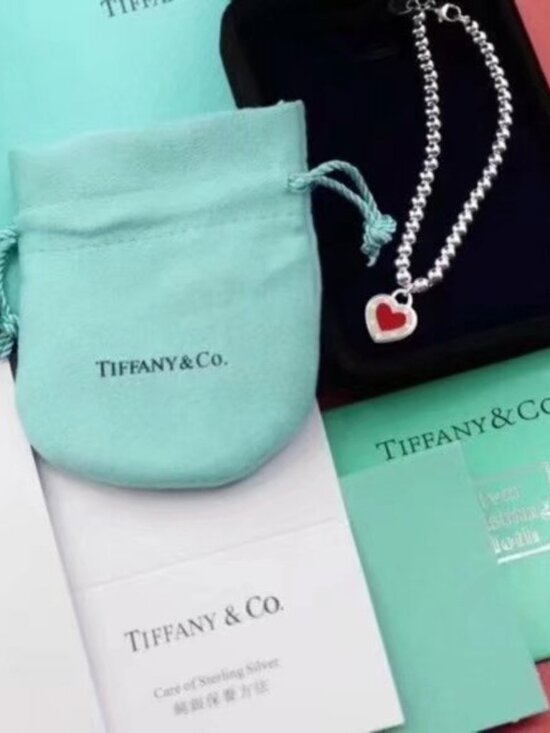 Tiffany & Co classic heart bracelet